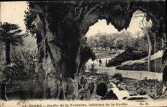 CPA Grotte Grottes Nimes Jardin de la fontaine Interieur de la grotte