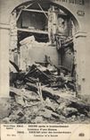 CPA Militaria Reims apres le bombardement Interieur d'une maison