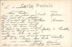CPA Militaria Bombardement de Reims par les Allemands Place Royale Maisons incendiees