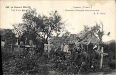 CPA Militaria La guerre 1914 15 Carency Cimetiere Allemand dans un Jardin 