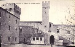 CPA Salon Cour interieure du Chateau de la Reine Jeanne