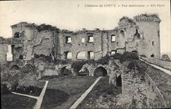 CPA Chateau de Coucy Vue interieure
