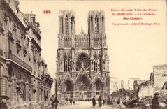 CPA Militaria Reims La cathedrale Rue Libergier