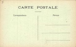 CPA Militaria Reims La cathedrale dans les ruines apres le bombardement