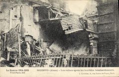 CPA Militaria Soissons Les ruines apres les terribles bombardements