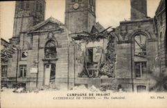 CPA Militaria Cathedrale de Verdun 