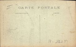 CPA Folklore Costume de la Tour d'Auvergne