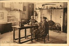 CPA Folklore Loches Musee du folklore En attendant le souper