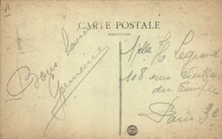 CPA Folklore Auvergne Depart d'une vacherie pour la montagne Vaches