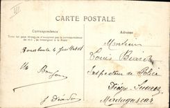 CPA Folklore Auvergne En route pour la ville Cheval