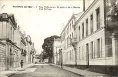 CPA Rochefort sur Mer Sous Prefecture et orphelinat de la marine Rue Martrou