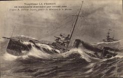 CPA Bateau de Guerre Torpilleur La Fronte en manoeuvre d'escadre par grosse mer