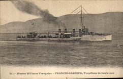 CPA Bateau de Guerre Francis Garnier Torpilleur en haute mer