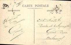 CPA Bateau de Guerre Saint Nazaire Un lancement aux chantiers de la Loire Le cuirasse France quitte 