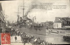 CPA Bateau de Guerre Saint Nazaire Aspect de la nouvelle entree du port au depart du Cuirasse France