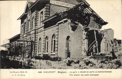 CPA Militaria Nieuport La gare a resiste en partie au bombardement