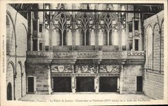 CPA Palais de justice Poitiers Cheminees et Verrieres de la Salle des Pas Perdus 