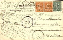 CPA Folklore Vieux Bourbonnais Vichy Paysannes des environs 