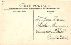 CPA Folklore Costume de Latour d'Auvergne Environs de Clermont Ferrand 