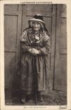 CPA Folklore Auvergne Une vieille paysanne 