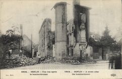 CPA Militaria Senlis Une rue apres le bombardement