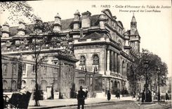 CPA Paris Grille d'honneur du Palais de Justice 