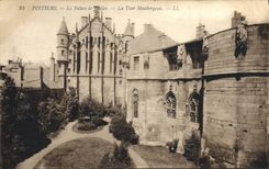 CPA Poitiers Le Palais de Justice La Tour Maubergeon 
