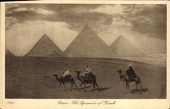 CPA Egypt Egypte  The pyramids ogf Gizeh