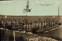 CPA Militaria Cimetiere de la Maison Bleue 
