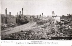 CPA Militaria Dans la Marne Ce qu'il reste du village de Glannes Environs de Vitry le Francois