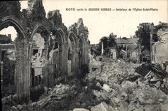 CPA Militaria Roye apres la Grande guerre Interieur de l'eglise Saint Pierre
