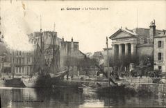 CPA Palais de Justice Quimper Bateaux