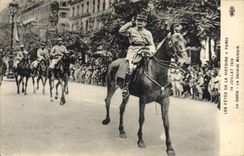 CPA Militaria Les Fetes de la Victoire a Paris 14 Juillet 1919 Le defile Le general Mangin