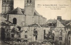 CPA Militaria La Guerre 1914 15 16 Verdun Les ruines Place de la Cathedrale 