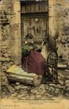 CPA Folklore La Devideuse de chanvre et son rouet 