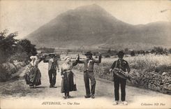 CPA Folklore Auvergne une Noce 