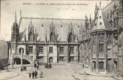 CPA Rouen Palais de Justice cote de la Salle des Pas Perdus 