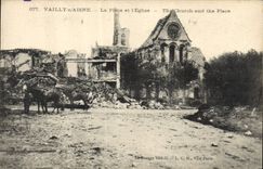 CPA Militaria Vailly Aisne La Place et l'Eglise 