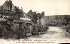 CPA Militaria Les ruines de la Grande Guerre Craonnelle Entree du Village 