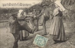 CPA Folklore La Bourree d'Auvergne 