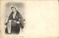 CPA Folklore Le Puy Dentelliere 