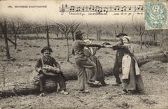 CPA Folklore Bourree d'Auvergne 