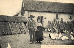 CPA Folklore En Bourbonnain coin de basse cour 