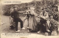 CPA Folklore L'Auvergne Pittoresque 