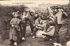 CPA Folklore L'Auvergne Pittoresque 