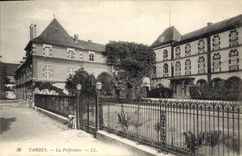 CPA Tarbes La Prefecture 