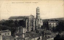 CPA Uzes Sous Prefecture Cathedrale Presbytere 