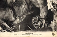 CPA Les Pyrenees Grottes de Betharranm Debarcadere du lac 