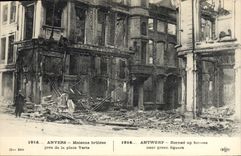 CPA Militaria 1914 Anvers maisons brulees pres de la place Verte 