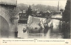 CPA Militaria Pont que l'on a fait sauter a la Ferte sous Jouarre 